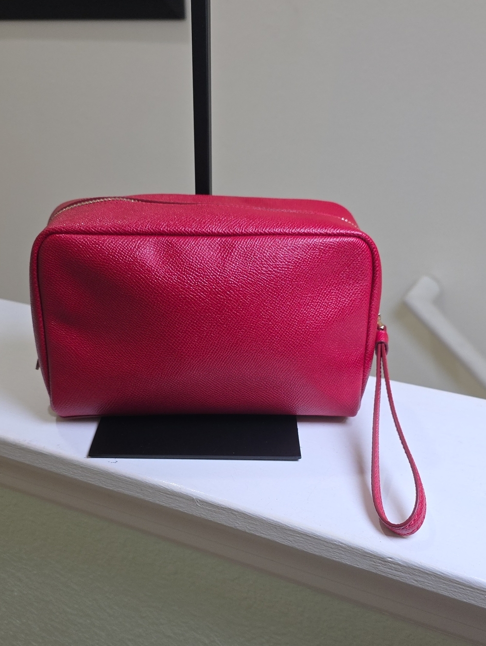 COACH F24797 True Red Crossgrain Leather Boxy Cosmetic Wristlet/Case EUC - Picture 6 of 15